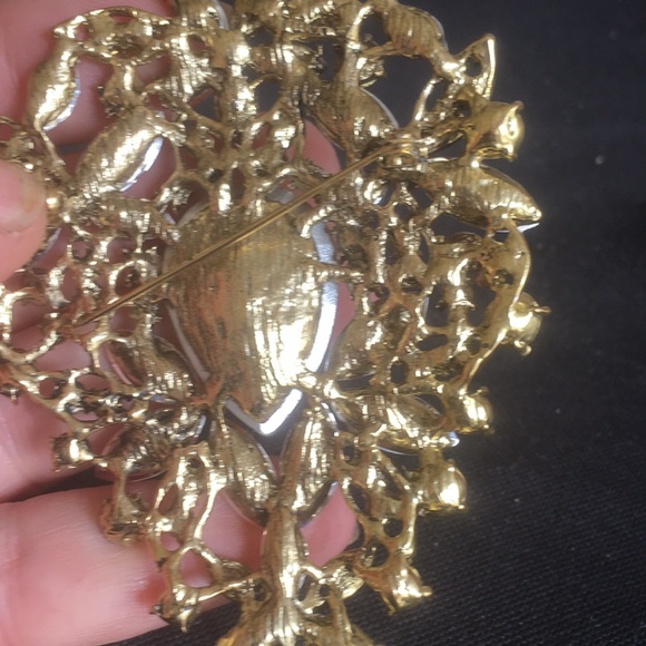 Vintage Rose 🌹 Beautiful Brooch - Picture 3 of 3